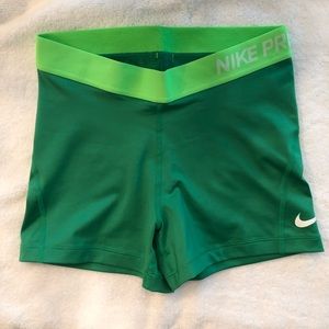 Nike Pro Bundle